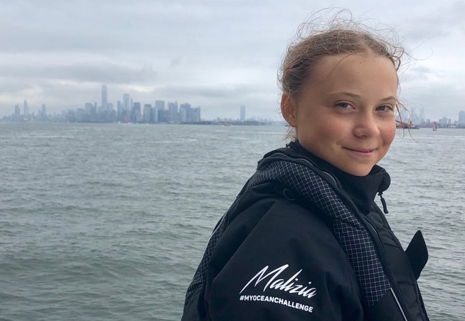 Twitter Greta Thunberg 16-річна Грета Тунберг два тижні пливла через Атлантику на саміт ООН, оскільки не визнає літаків
