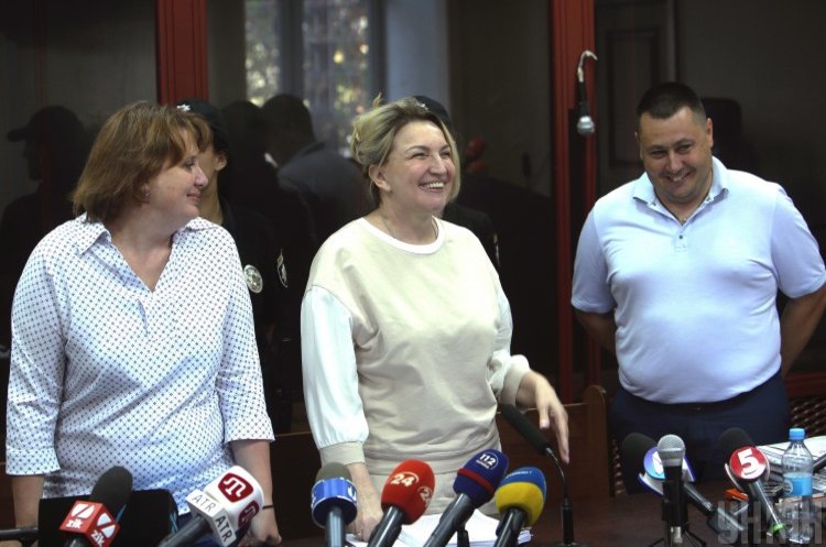 Раїса Богатирьова Богатирьова вийшла зі слідчого ізолятора