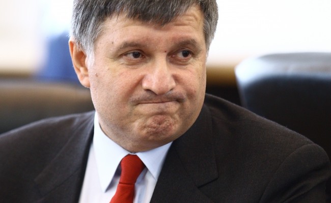 Арсен Аваков Арахамія: Аваков залишається на своїй посаді під «персональну відповідальність» Зеленського