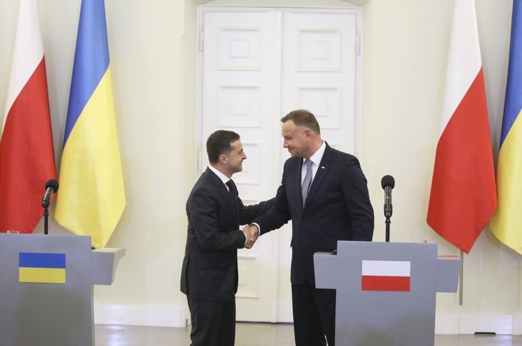 фото Офіційний сайт Президента України Зеленський виступив за зняття заборони на ексгумацію поляків, загиблих в Україні