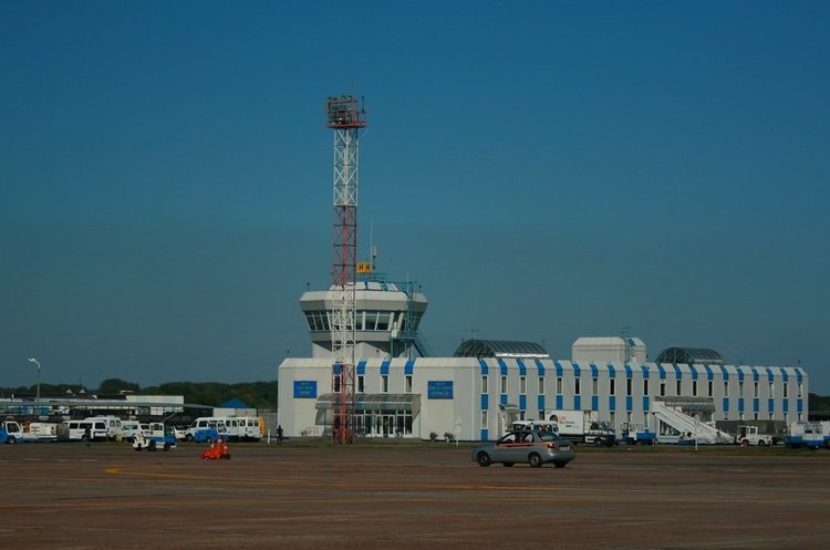 Рейси десяти авіакомпаній з аеропорту «Київ» перенесли у «Бориспіль» Рейси десяти авіакомпаній з аеропорту «Київ» перенесли у «Бориспіль»