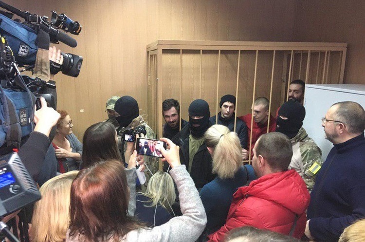 фото DR Росіяни придумали схему, як одночасно і відпустити українських моряків, і засудити їх