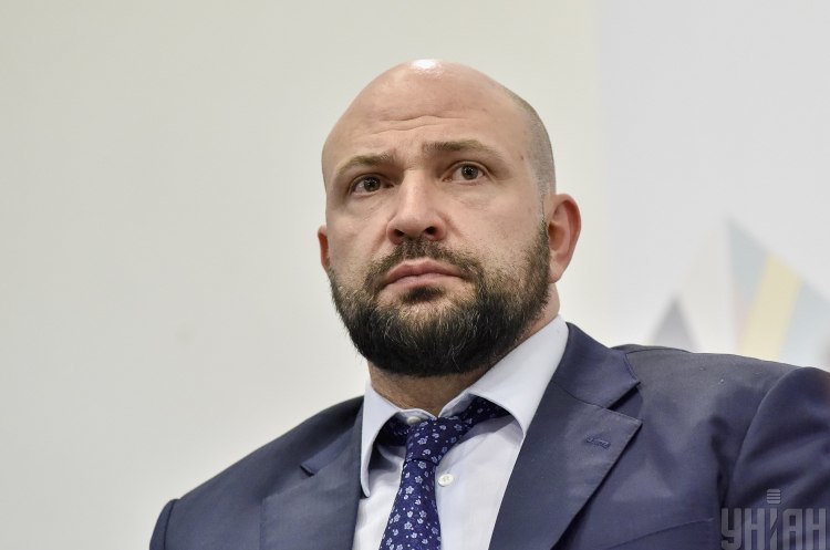 Колишній заступник міністра регіонального розвитку, будівництва та ЖКГ Лев Парцхаладзе Гончарук звільнив Парцхаладзе з посади заступника міністра регіонального розвитку, будівництва та ЖКГ