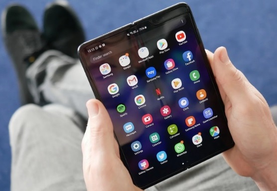 https://www.sammobile.com Гнучкий Galaxy Fold від Samsung нарешті виходить на ринок