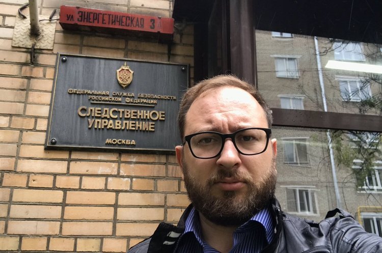 Микола Полозов Літаки з полоненими з «Внуково» та «Борисполя» вилетіли майже одночасно