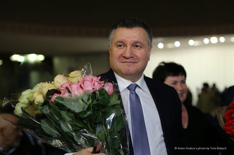 Арсен Аваков Пристайко пояснив, чому Аваков залишився попри низку серйозних підозр