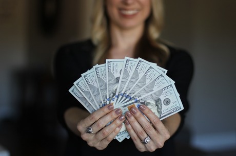   :    $1000   