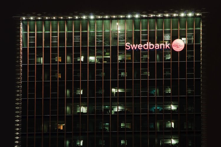 Swedbank звільнив трьох керівників в Естонії через скандал із відмиванням грошей