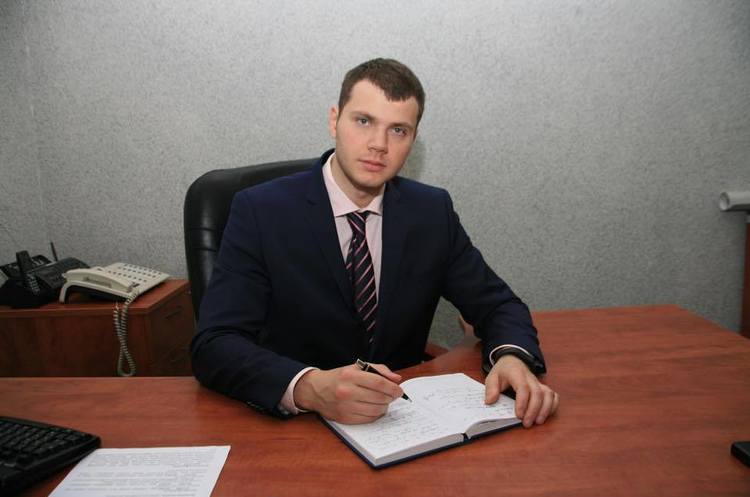 міністр інфраструктури Владислав Криклій «Укрпошта» та «Укрзалізниця» можуть стати напівдержавними підприємствами – Криклій