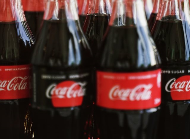 фото Coca-Cola Inc. Coca-Cola представила першу в світі пляшку з океанічного пластику