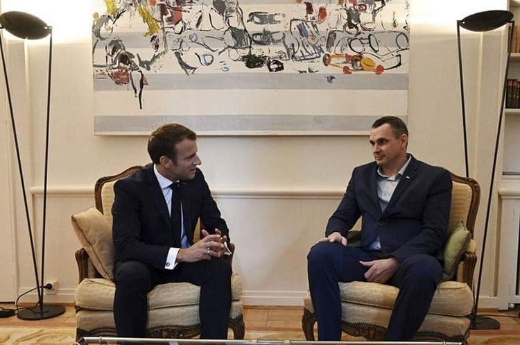 фото Facebook Олега Сенцова Олег Сенцов: «Переговори кращі за війну, а мирні угоди укладаються з ворогами, а не з друзями»