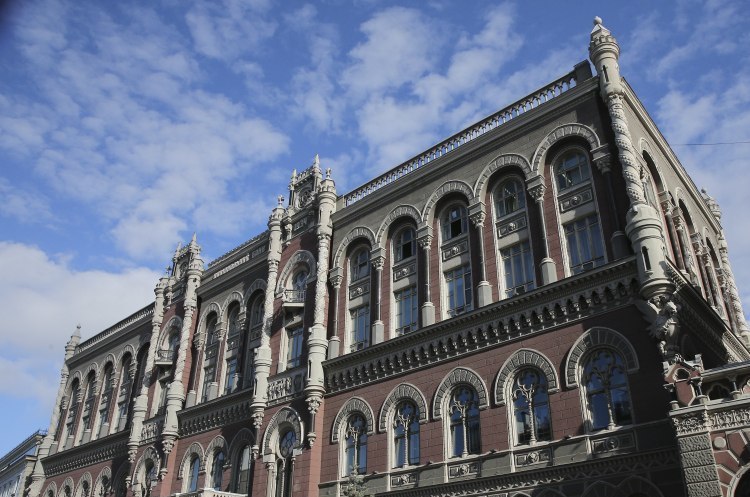 Грошова маса у вересні виросла на 0,2% до 1,305 трлн грн Грошова маса у вересні виросла на 0,2% до 1,305 трлн грн