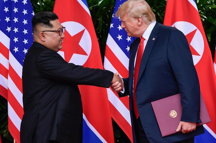 Кім Чен Ин, Дональд Трамп Кім Чен Ин заявив, що між ним та Трампом особливі «відносини»