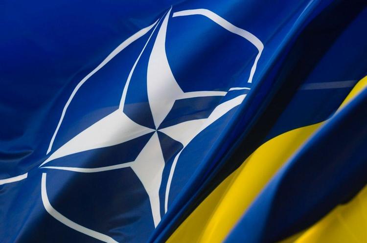 Україна змінює формат роботи з НАТО Україна змінює формат роботи з НАТО