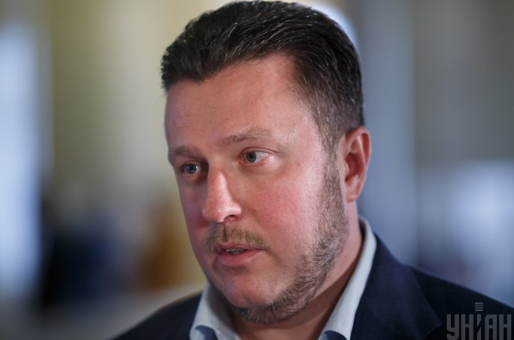 Нардеп Антон Яценко Війна за оцінку: що може зруйнувати «майданчики Яценка»