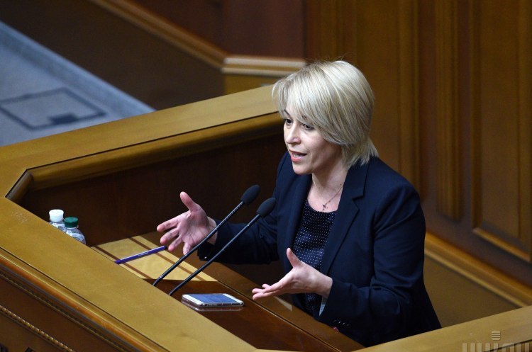 Міністр розвитку громад та територій Альона Бабак Кардові зміни в ДАБІ відбуватимуться і на рівні областей - Бабак