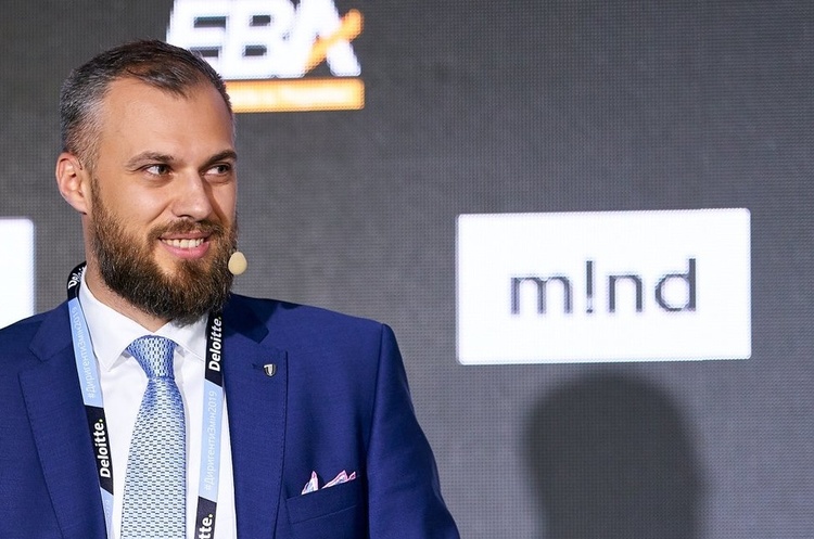 Роман Бондарь Роман Бондарь: «Мир уходит в цифру, и война будущего – это война автономных систем»