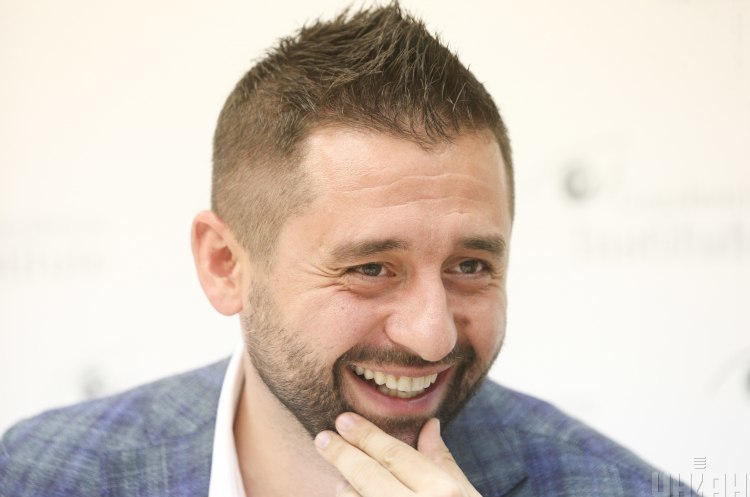 Давид Арахамія Арахамія: «Україна повинна вийти з кабальних мінських домовленостей»