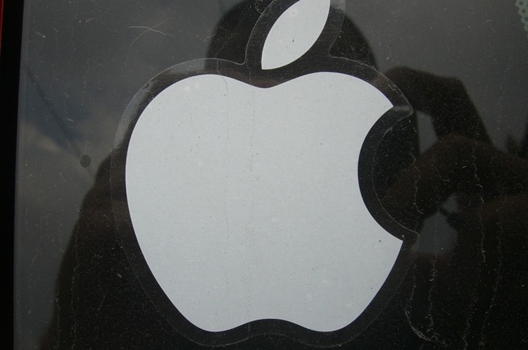 Apple під тиском визнала Крим російським Apple під тиском визнала Крим російським