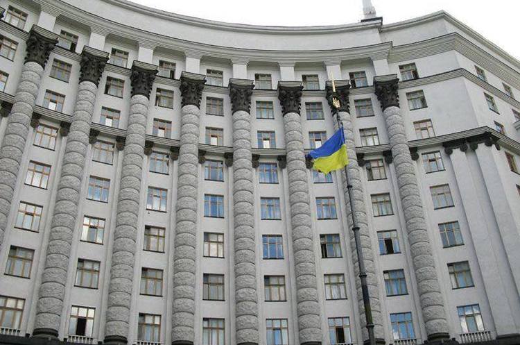 Кабмін передав на приватизацію 415 держпідприємств Кабмін передав на приватизацію 415 держпідприємств