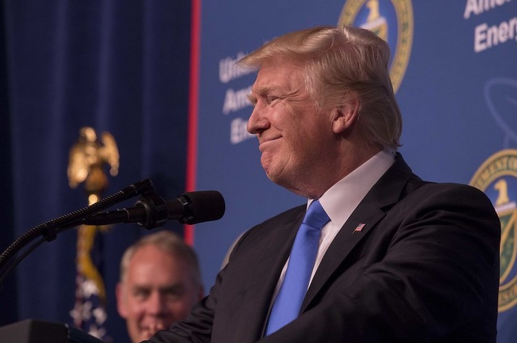 Дональд Трамп Трамп відновлює мита на сталь та алюміній з Бразилії та Аргентини