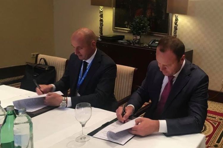 «Укртранснафта» та «Транснєфть» уклали додаткову угоду про транзит нафти на 10 років «Укртранснафта» та «Транснєфть» уклали додаткову угоду про транзит нафти на 10 років