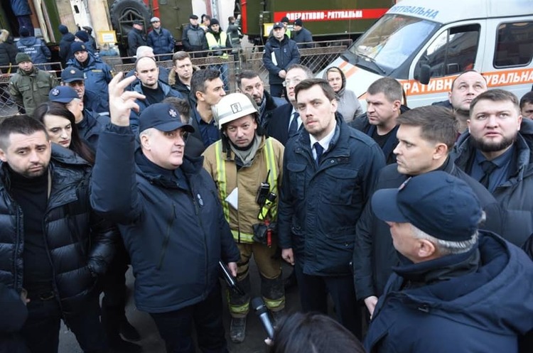 «Пожежа в коледжі в Одесі – це жахливий злочин» – Гончарук назвав імена відповідальних «Пожежа в коледжі в Одесі – це жахливий злочин» – Гончарук назвав імена відповідальних
