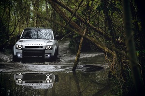 ĳ   :    Land Rover Defender