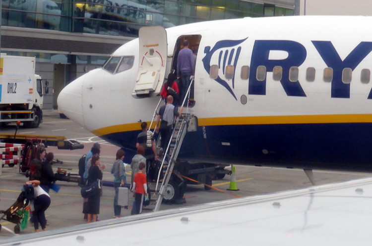 Ryanair почав літати в аеропорт Херсона з Кракова Ryanair почав літати в аеропорт Херсона з Кракова