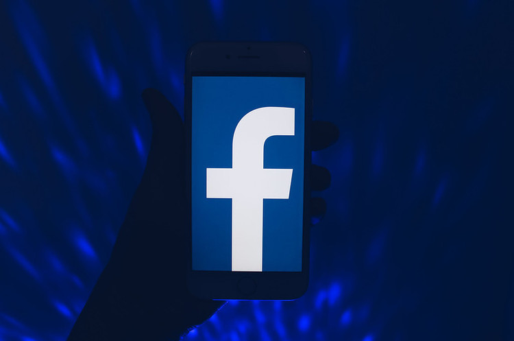 Facebook більше не пропонуватиме друзів за номерами телефону, які вказувались для захисту акаунтів Facebook більше не пропонуватиме друзів за номерами телефону, які вказувались для захисту акаунтів