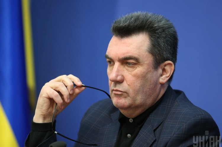 Олексій Данилов Слідча комісія розглядає версію теракту та ураження російською зенітною ракетою – РНБО
