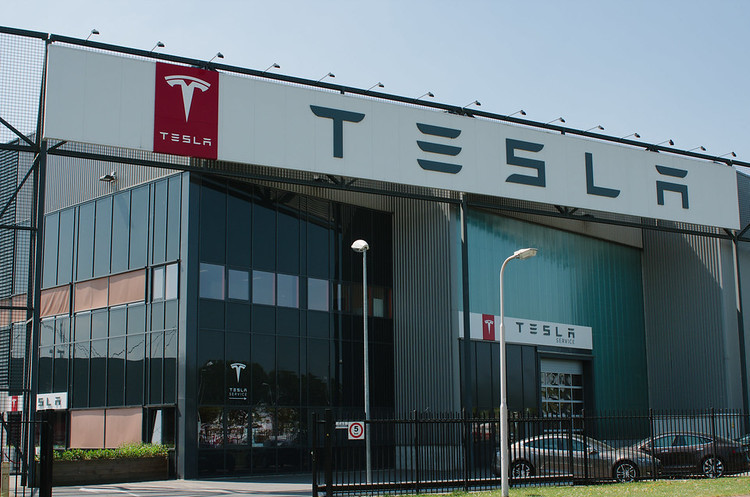 Ринкова вартість Tesla стала вищою за вартість GM і Ford разом узятих Ринкова вартість Tesla стала вищою за вартість GM і Ford разом узятих