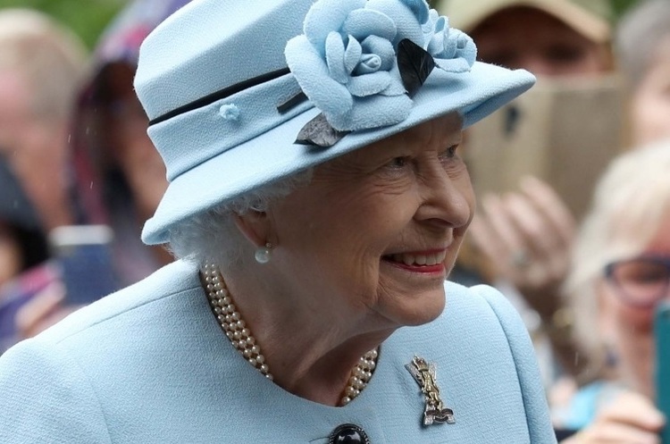 royal.uk Королева Великобританії опублікувала заяву щодо рішення принца Гаррі і Меган Маркл