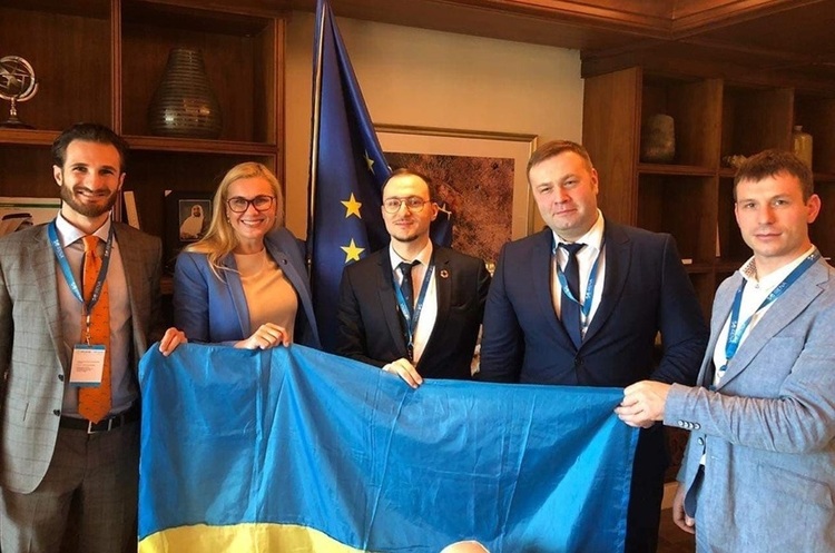 Facebook Міністерство енергетики та захисту довкілля України Мінекоенерго планує запровадити для підприємств податок на СО2