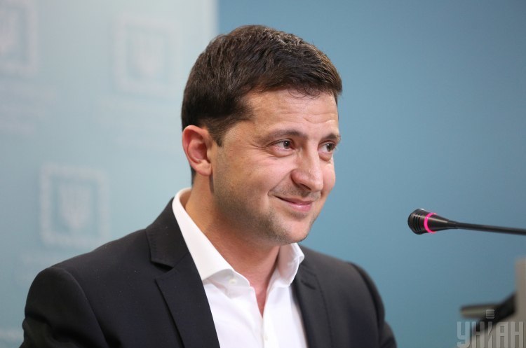 Президент Володимир Зеленський Зеленський підписав закон про кримінальну відповідальність за «кнопкодавство»