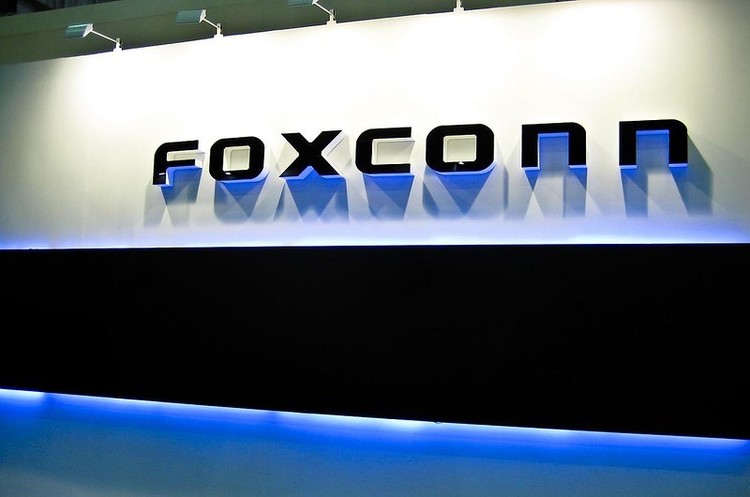 Foxconn разом з Fiat Chrysler випускатиме електрокари в Китаї Foxconn разом з Fiat Chrysler випускатиме електрокари в Китаї