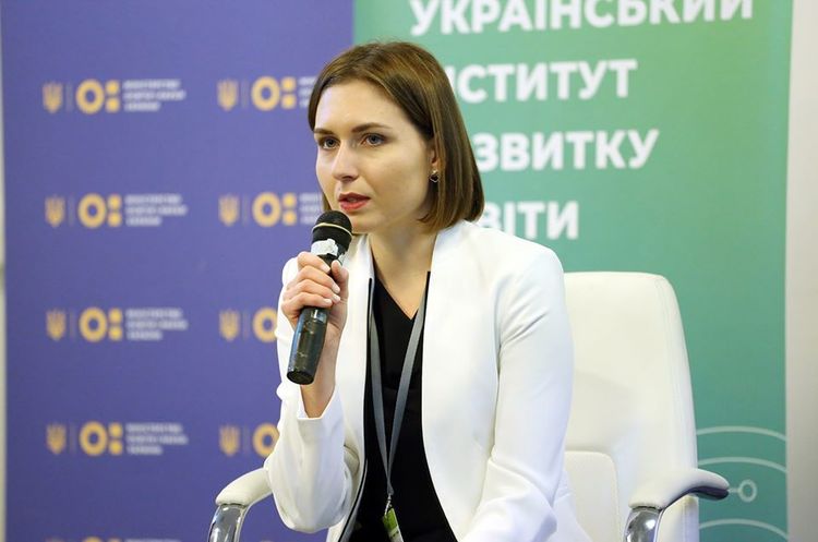 Ганна Новосад Міністр освіти України пропонує утричі зменшити кількість вишів в країні