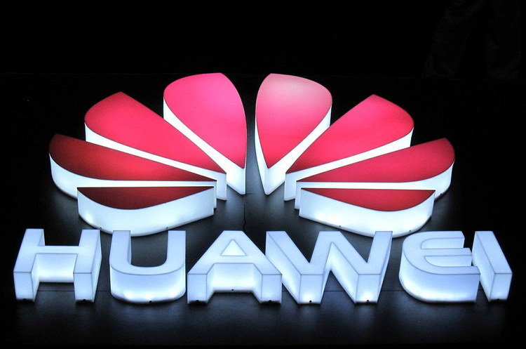 Британія, попри застереження США, дозволить Huawei розгортати 5G в країні Британія, попри застереження США, дозволить Huawei розгортати 5G в країні