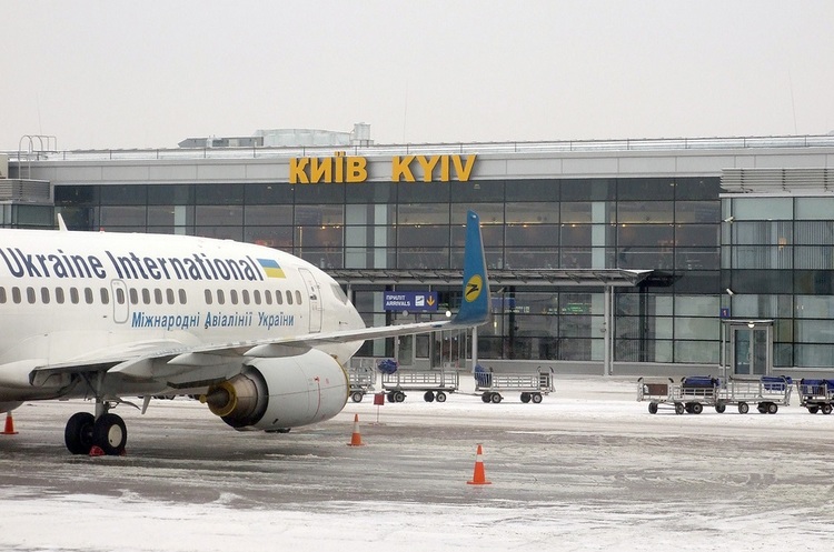фото Wikipedia Україна також закриває авіасполучення з Китаєм через коронавірус
