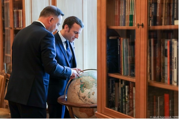 prezydent.pl Макрон пояснив польському президенту, чому він хоче дружити з Росією
