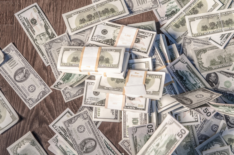 Україна у вівторок має заплатити МВФ $135,7 млн Україна у вівторок має заплатити МВФ $135,7 млн