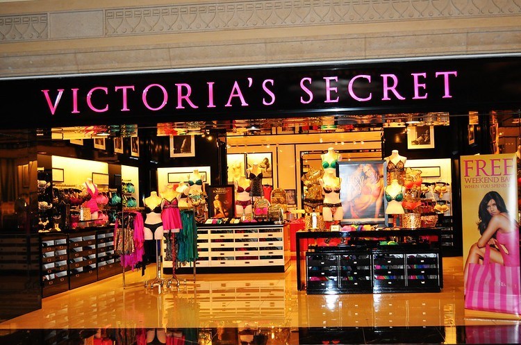 Власник Victoria's Secret близький до продажу свого флагманського бренду компанії Sycamore Власник Victoria's Secret близький до продажу свого флагманського бренду компанії Sycamore