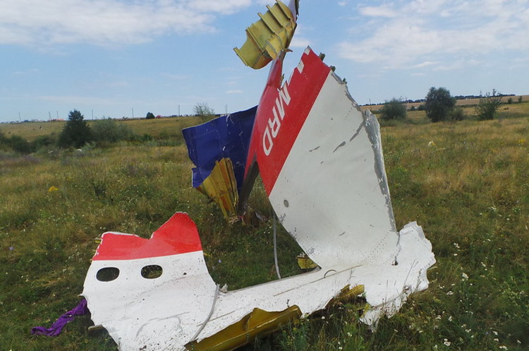 Усіх українських прокурорів, які працювали над справою про МН17, відсторонили від роботи - ЗМІ Усіх українських прокурорів, які працювали над справою про МН17, відсторонили від роботи - ЗМІ
