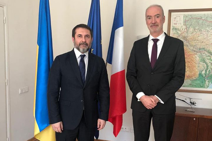 Франція інвестує близько 100 млн євро у розбудову залізничного сполучення на Луганщині Франція інвестує близько 100 млн євро у розбудову залізничного сполучення на Луганщині