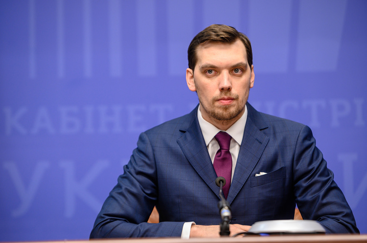 Олексій Гончарук Гончарук не писав нову заяву про відставку, Разумков зареєстрував «стару»