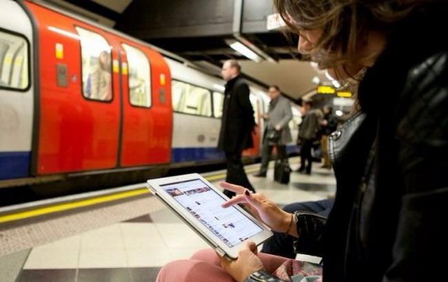 Київстар, Vodafone Україна та lifecell запустили 4G на станції «Академмістечко» Київстар, Vodafone Україна та lifecell запустили 4G на станції «Академмістечко»