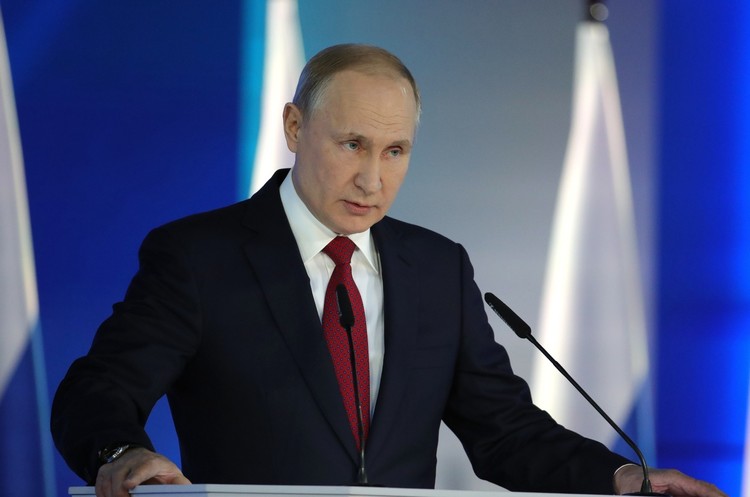 Владімір Путін Bloomberg дізнався, про що говорив Путін з виробниками нафти та міністрами перед розривом угоди з ОПЕК