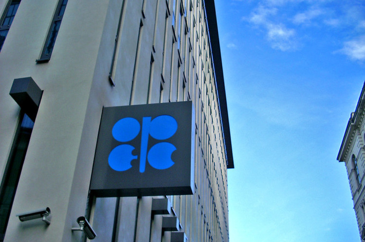 ОПЕК різко понизив прогноз попиту на нафту на 2020 рік ОПЕК різко понизив прогноз попиту на нафту на 2020 рік