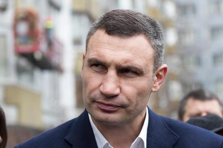 Віталій Кличко Кличко закриває в Києві школи, дитсадки та університети до кінця березня через коронавірус