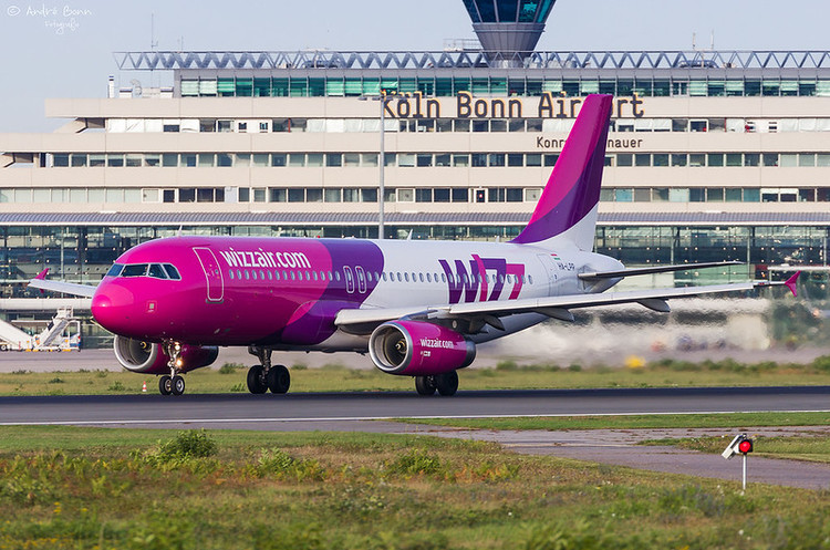 Wizz Air заявив про припинення всіх рейсів в Україні з 17 березня Wizz Air заявив про припинення всіх рейсів в Україні з 17 березня